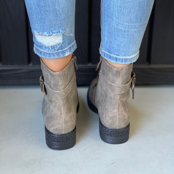 Military Ready For Action Distressed Combat Boot - Picture 4 of 5